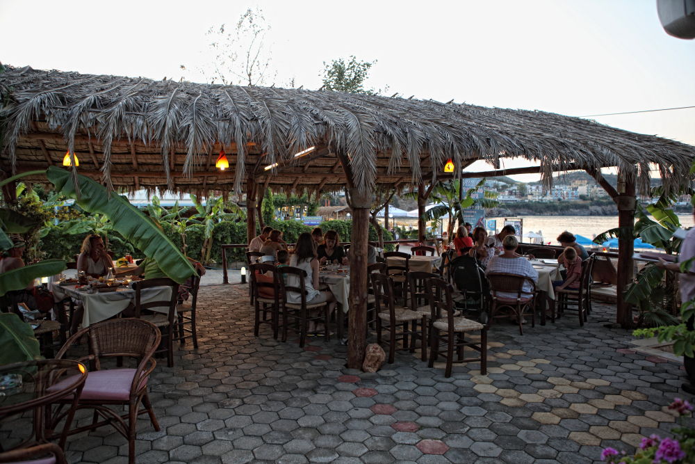 Niriides Beach Hotel Réthimno Étterem fotó