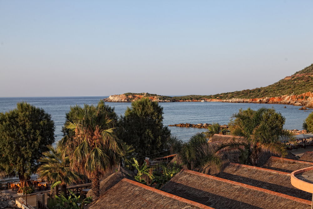 Niriides Beach Hotel Réthimno Kültér fotó