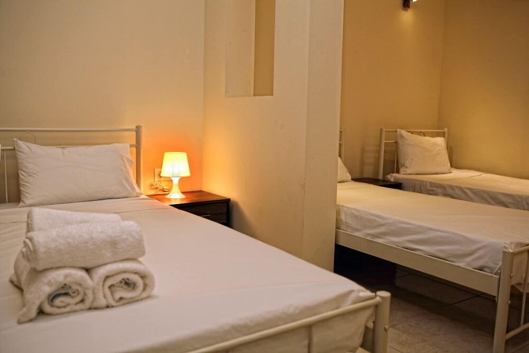 Niriides Beach Hotel Réthimno Szoba fotó