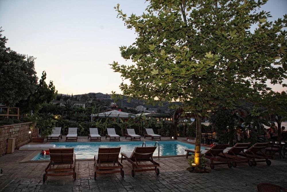 Niriides Beach Hotel Réthimno Létesítmények fotó