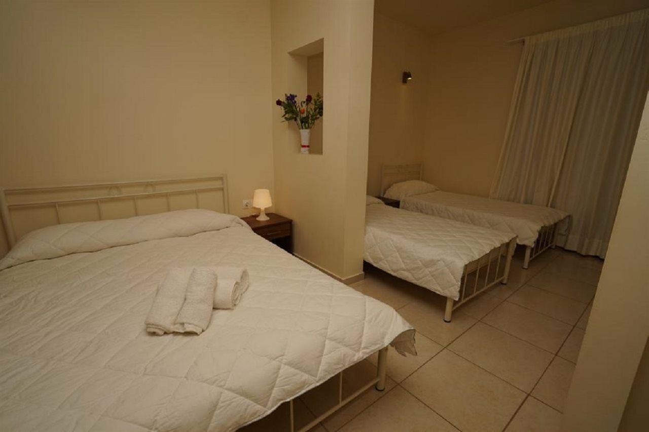 Niriides Beach Hotel Réthimno Kültér fotó